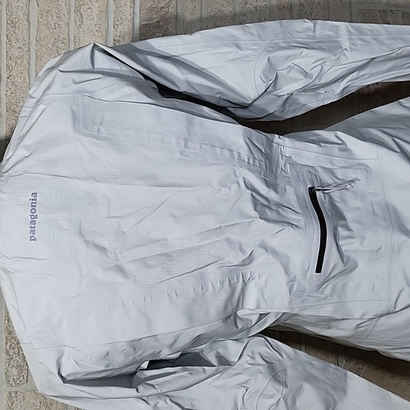 PATAGONIA GORETEX Women's Light Flyer Rain Hiking Full Zip - Picture 4 of 12